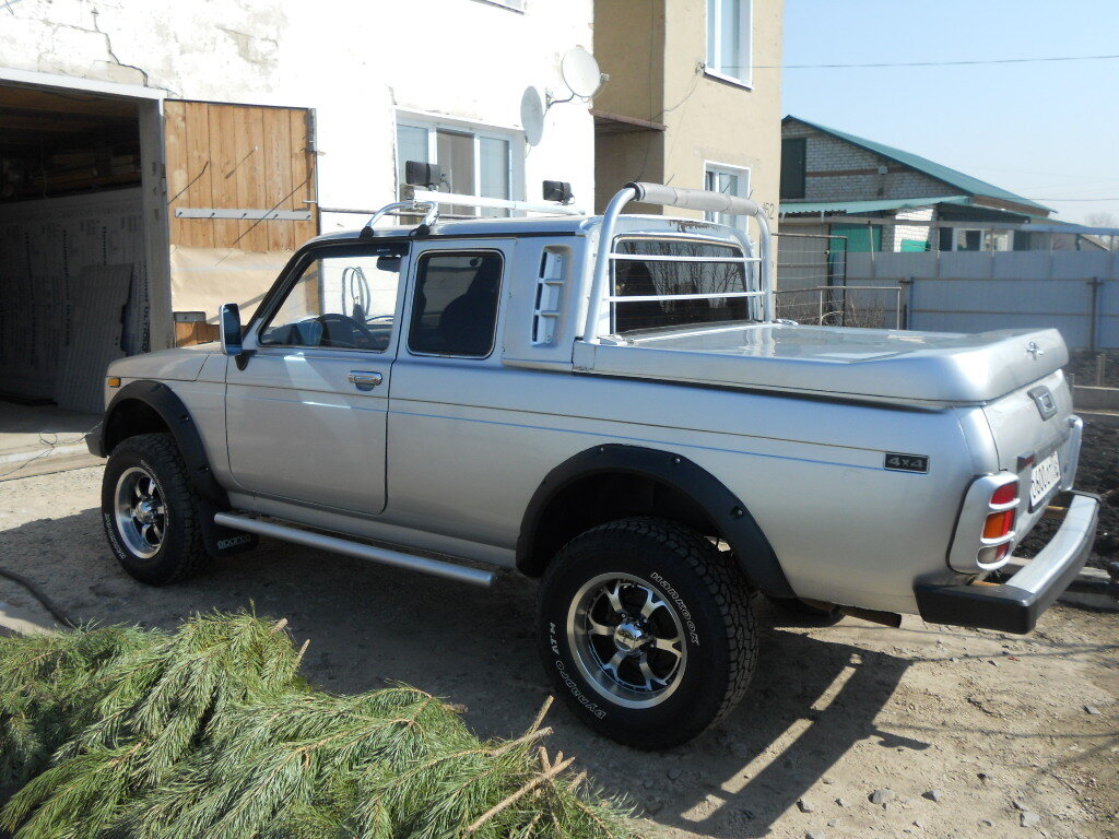 Lada Niva 2329