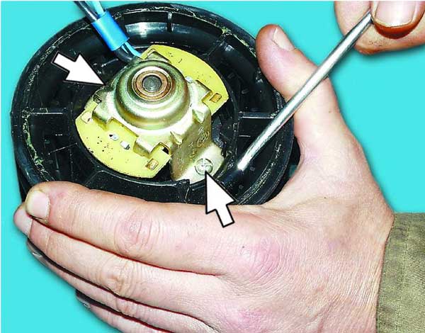 Как разобрать электродвигатель вентилятора печки 