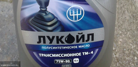 трансмиссионное масло от Лукойл в КПП на ВАЗ-2114