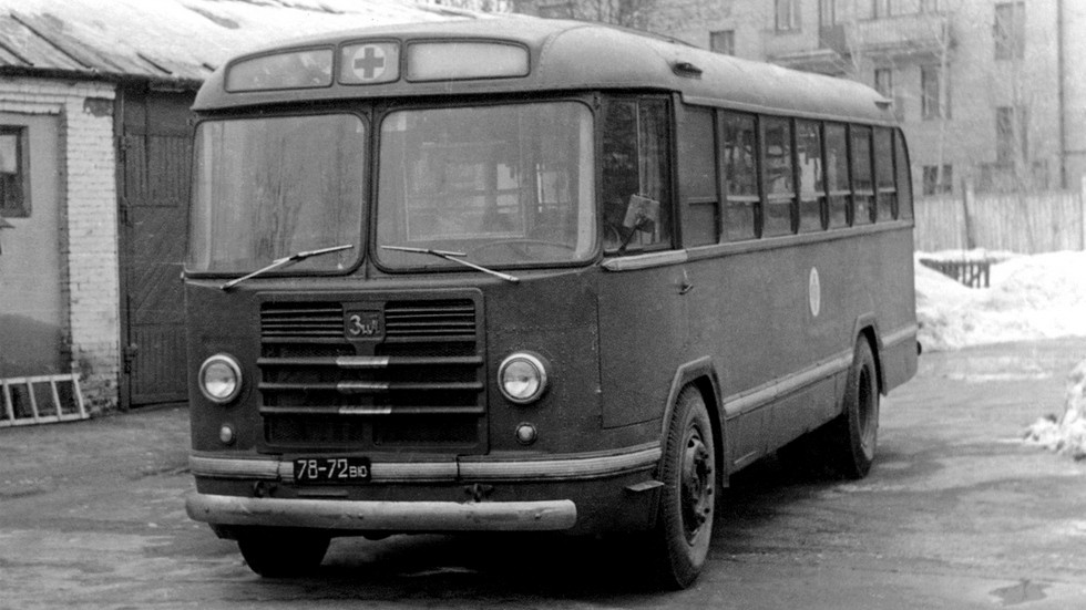 Санитарная модификация автобуса ЗиЛ-158 в серию так и не пошла