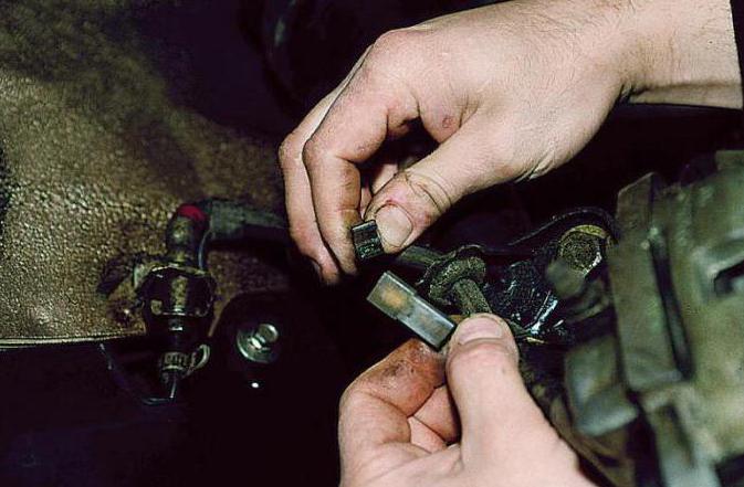 How to change brake pads on VAZ 2110