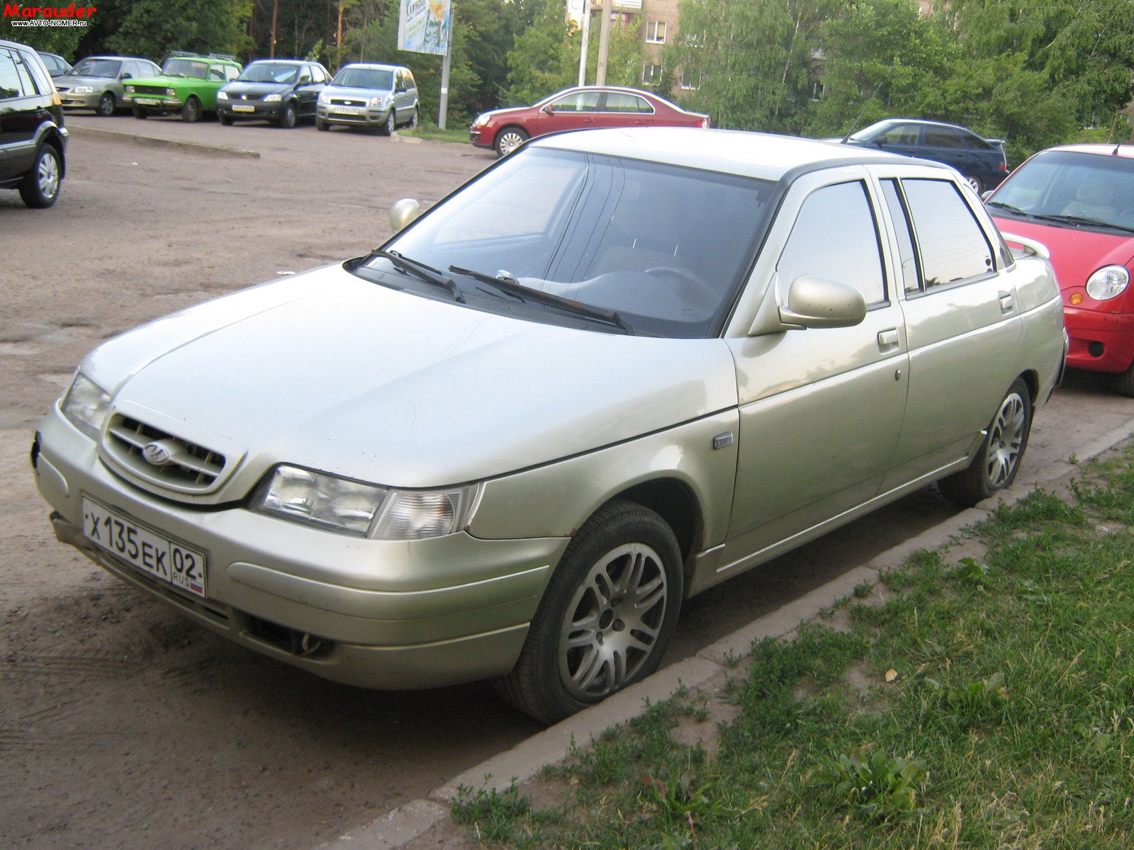 lada premier